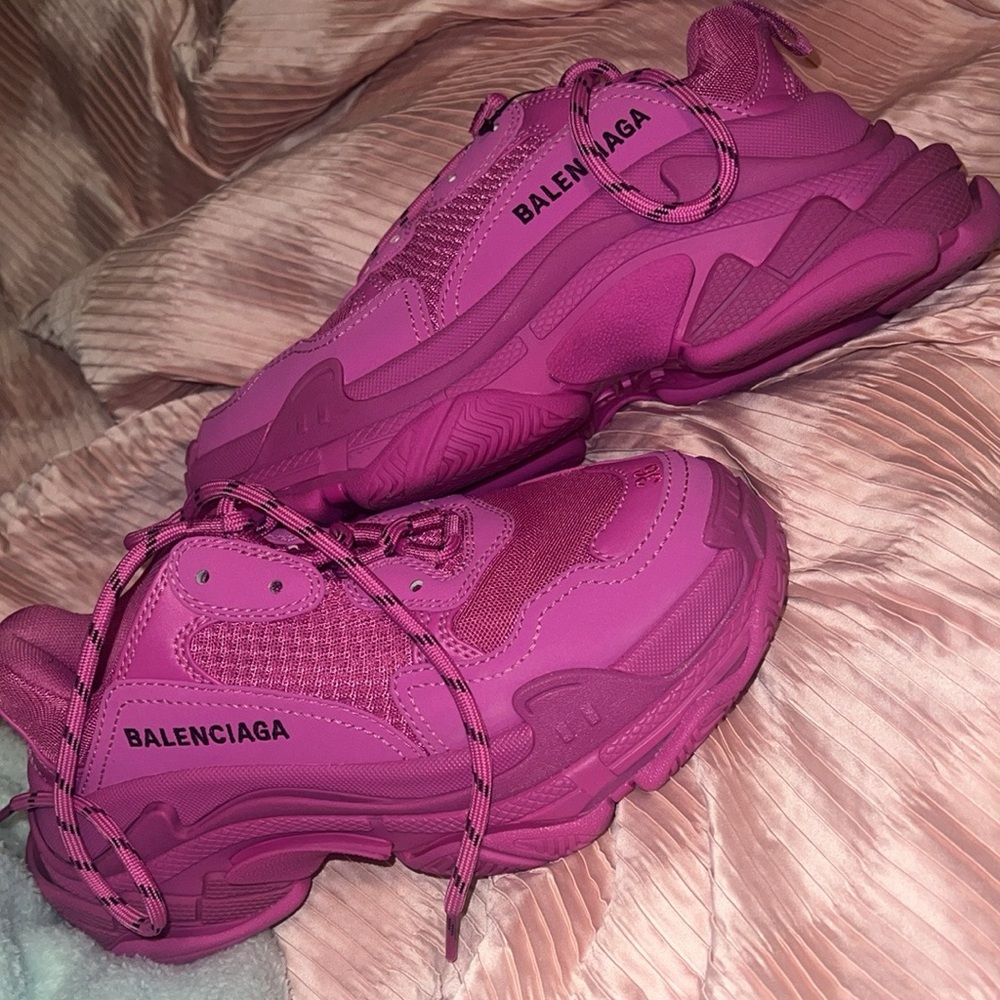 Balenciaga Women’s triple S sneaker